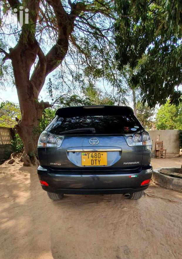 Toyota Harrier 2009 Gray
