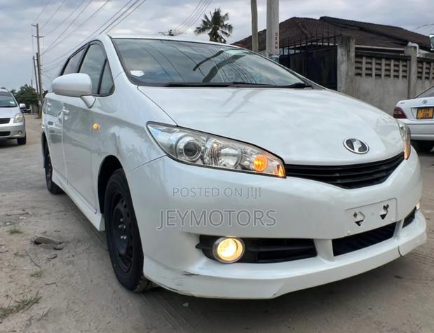 Toyota Wish 2009 White