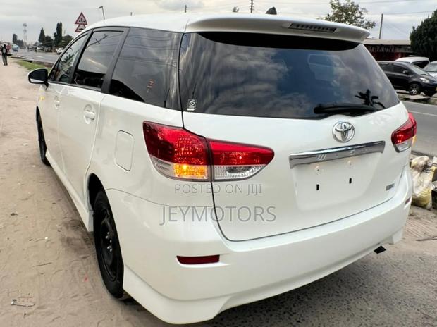 Toyota Wish 2009 White