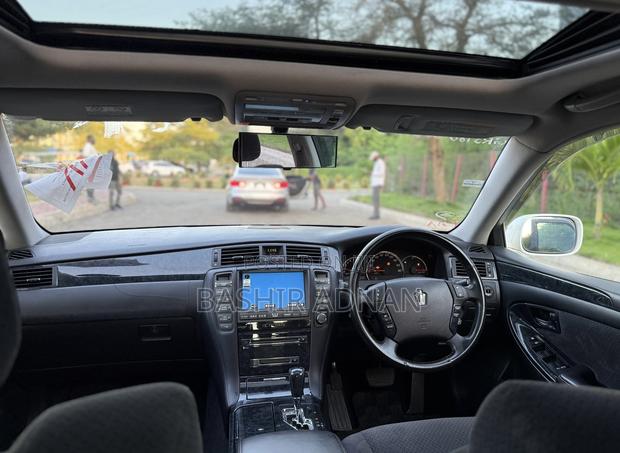 Toyota Crown 2007 White