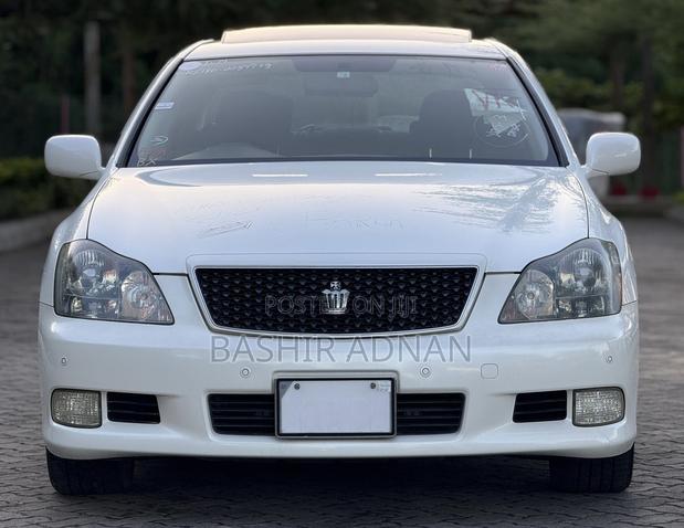 Toyota Crown 2007 White