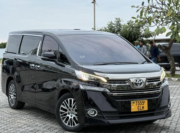 Toyota Vellfire 2015 Black