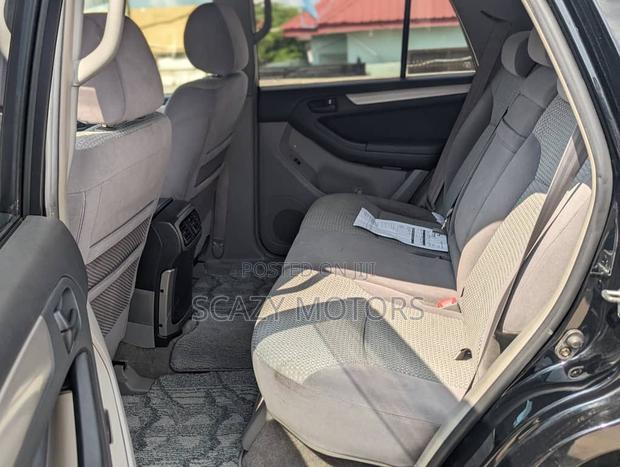 Toyota Hilux Surf 2006 Black