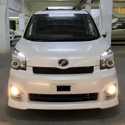 Toyota Voxy 2012 White for sale