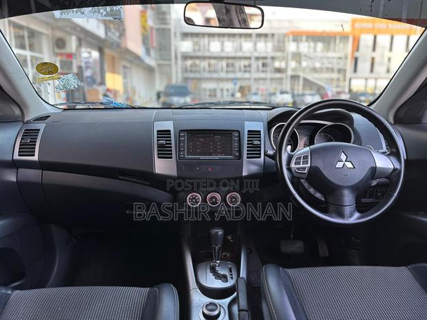 Mitsubishi Outlander 2.4 2008 Black