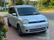 Toyota Sienta 2006 Silver for sale