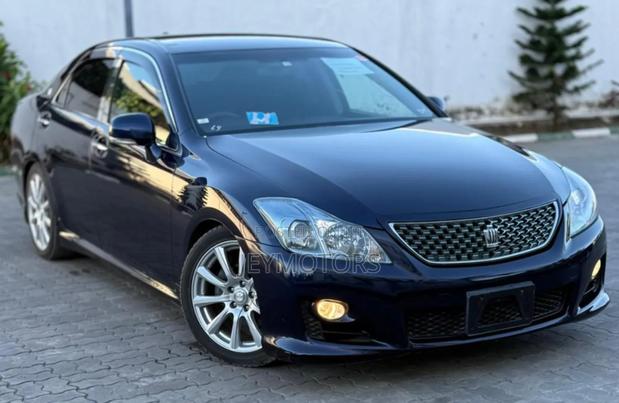 Toyota Crown 2009 Black