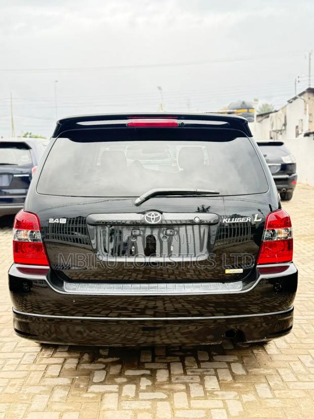 Toyota Kluger 2005 Black
