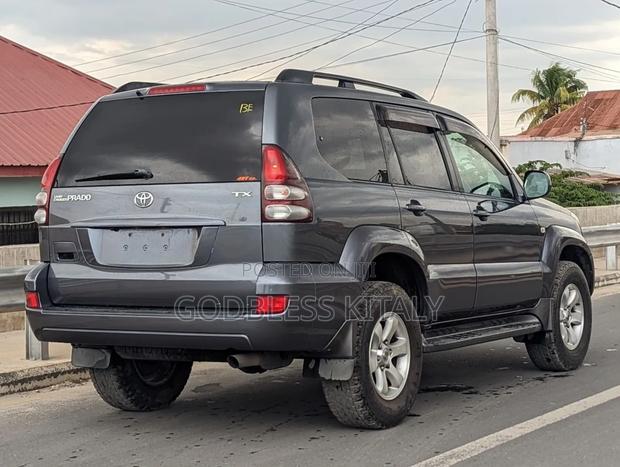Toyota Land Cruiser Prado 2.7 i 16V 2008 Gray