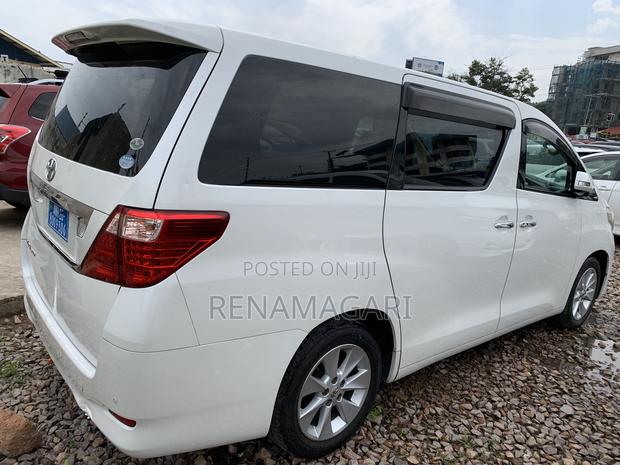 Toyota Alphard 2010 White