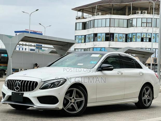 Mercedes-Benz C-Class 2014 White