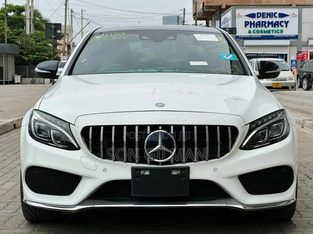 Mercedes-Benz C-Class 2014 White