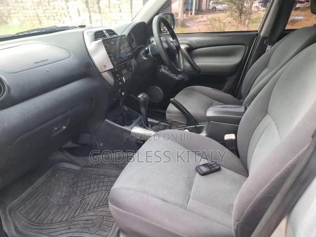 Toyota RAV4 1.8 2005 Silver