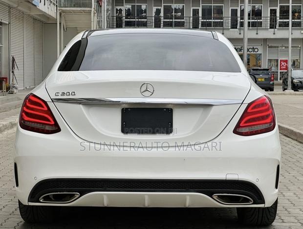 Mercedes-Benz C200 2014 White