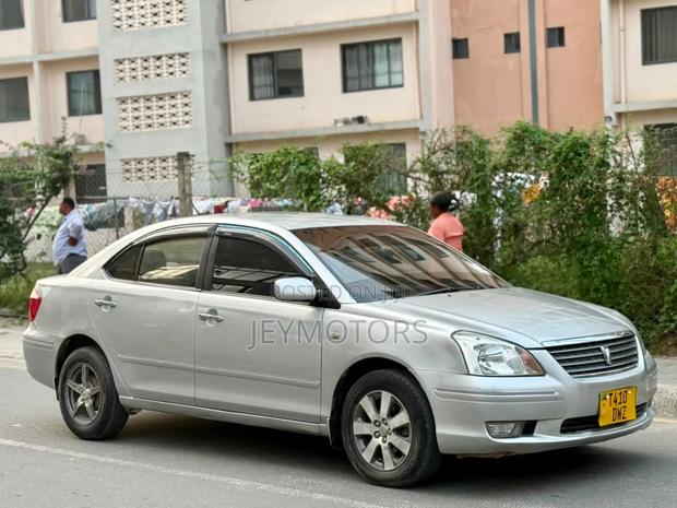 Toyota Premio 2005 Silver