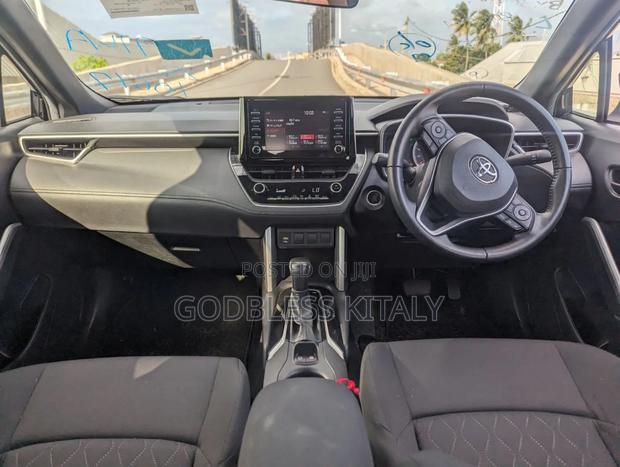 Toyota Corolla Cross 1.8 Hybrid AWD 2022 Black