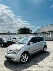 Toyota IST 2004 Silver for sale