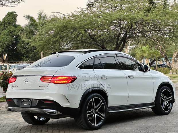Mercedes-Benz GLE-Class 2017 White
