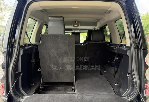 Land Rover Discovery 2016 Black