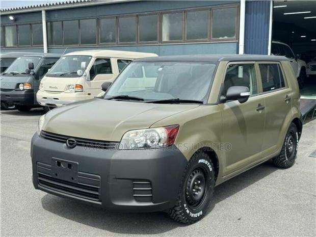Toyota Corolla Rumion 2009 Green