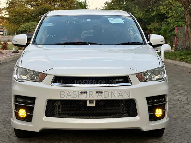 Mitsubishi Outlander Sport SE 2011 White