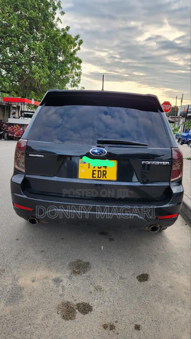 Subaru Forester 2012 Black