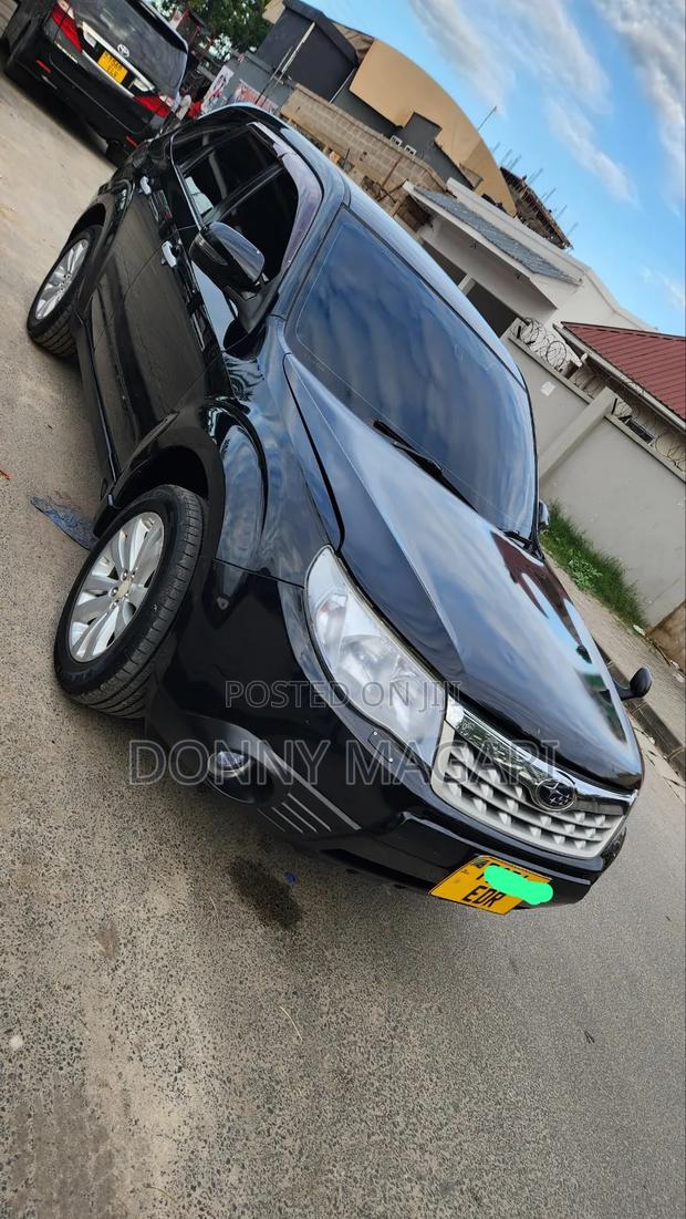 Subaru Forester 2012 Black