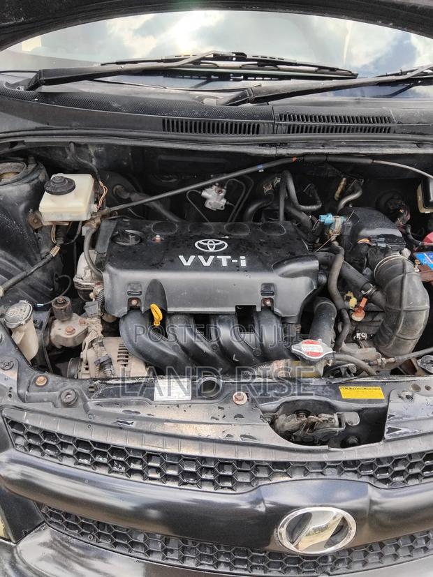 Toyota IST 2006 Black