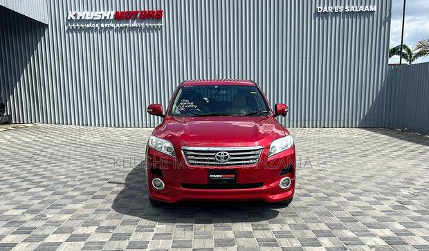 Toyota Vanguard 2009 Red