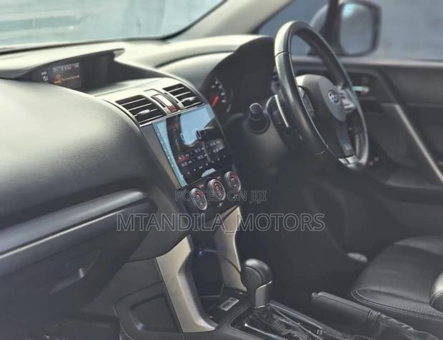 Subaru Forester 2.5X 2013 White