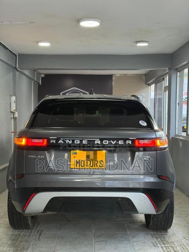 Land Rover Range Rover Velar D180 S 4x4 2018 Gray
