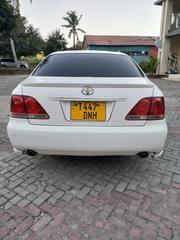 Toyota Crown 2006 White for sale