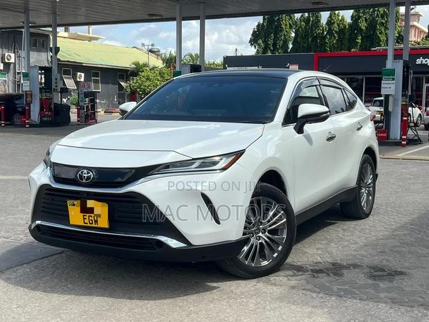 Toyota Harrier 2021 White