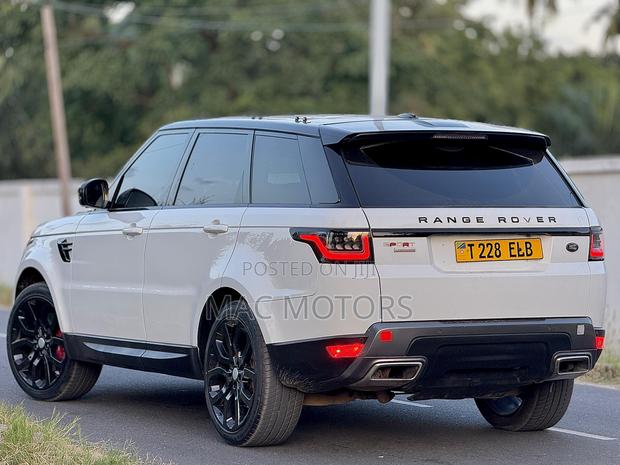 Land Rover Range Rover Sport Supercharged 2018 White