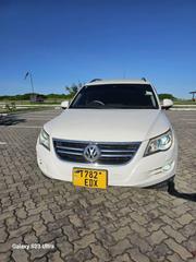 Volkswagen Tiguan 2.0T S FWD 2019 White for sale