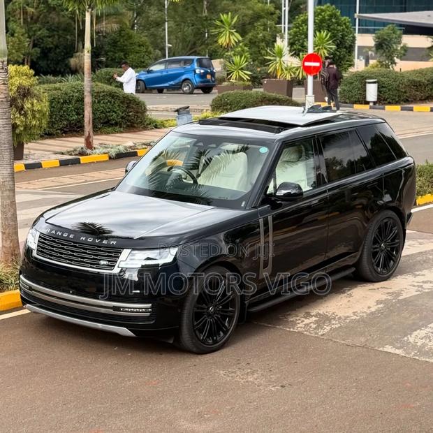 Land Rover Range Rover Vogue 2024 Black