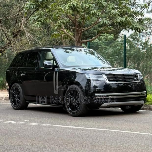 Land Rover Range Rover Vogue 2024 Black