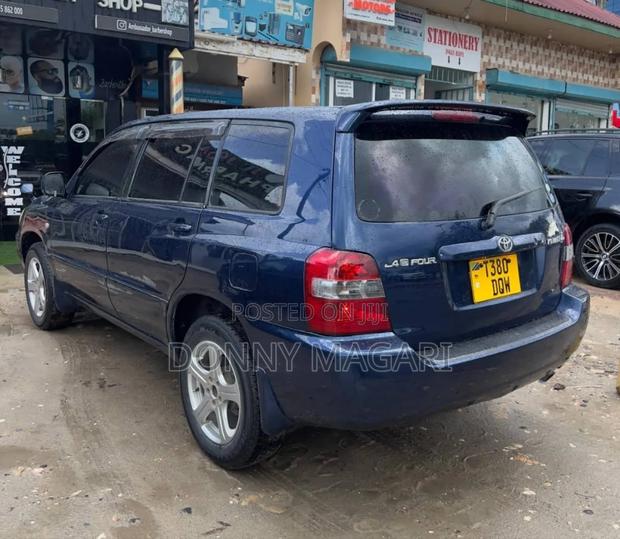 Toyota Kluger 2006 Blue