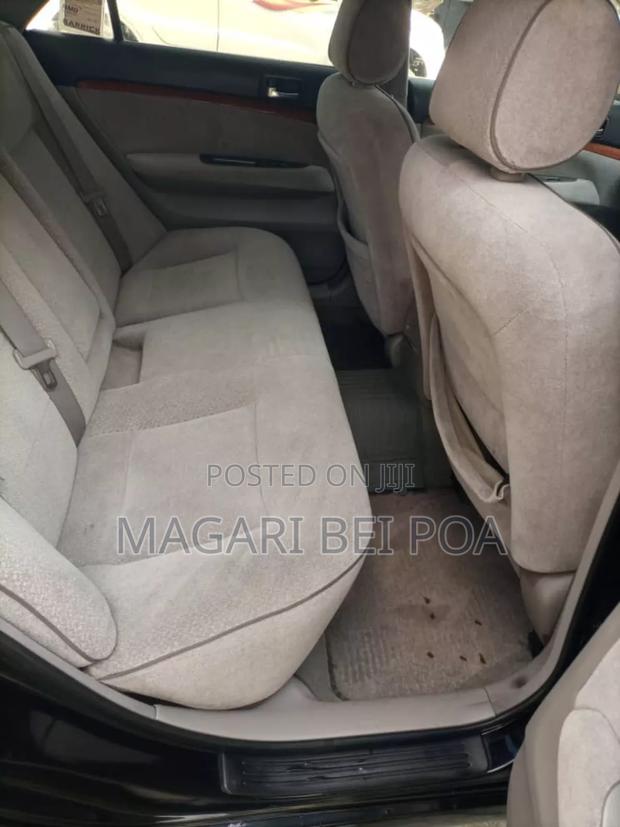 Toyota Mark II Qualis 2002 Brown