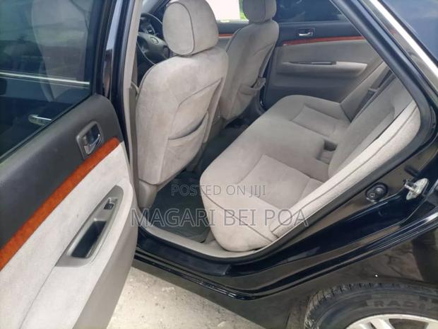 Toyota Mark II Qualis 2002 Brown