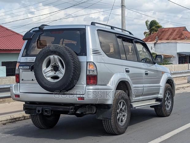 Toyota Land Cruiser Prado 3.0 D-4D 2002 Silver