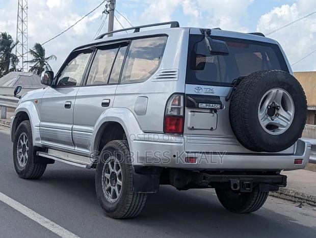 Toyota Land Cruiser Prado 3.0 D-4D 2002 Silver