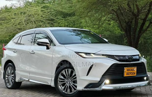 Toyota Harrier 2021 White