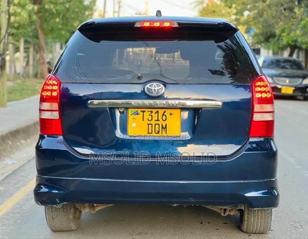 Toyota Wish 2007 Blue