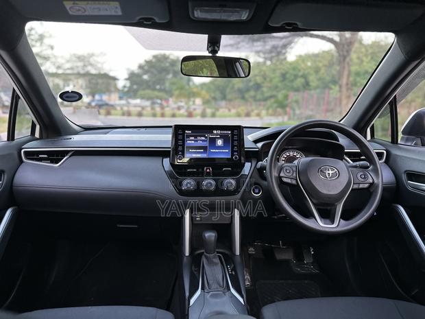 Toyota Corolla Cross 2023 White