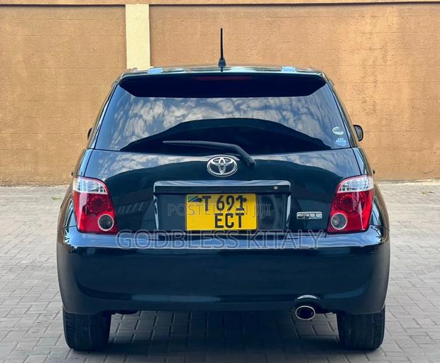 Toyota IST 2006 Black