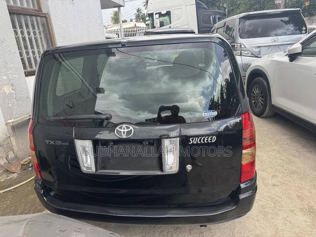 Toyota Succeed 2003 Black