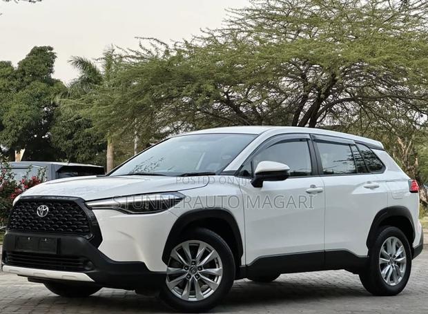 Toyota Corolla Cross 2023 White