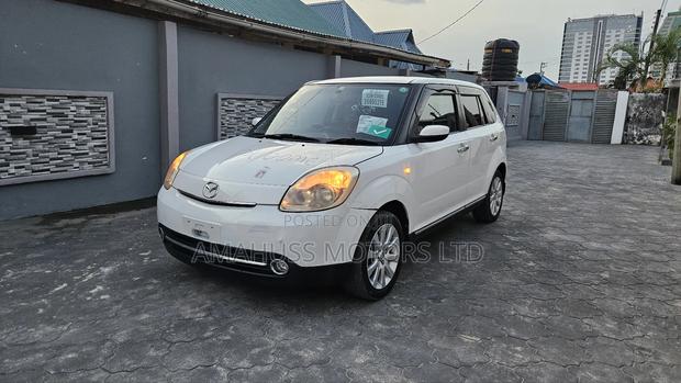 Mazda Verisa 2007 White