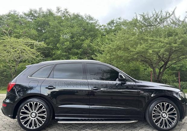 Audi Q5 2011 Black
